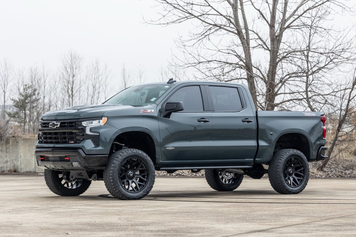 GMC Sierra 1500 Suspension Lift Kit - Rough Country - 4 Inch Lift Kit - 2025+